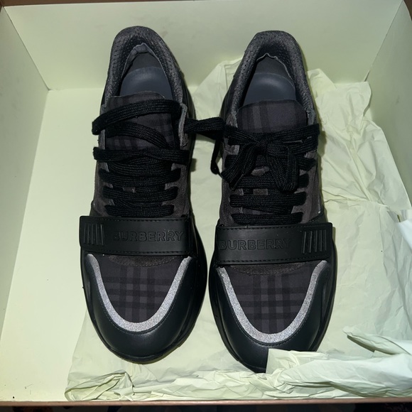 light used , authentic! - Picture 2 of 2